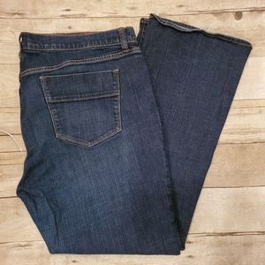 Old Navy dark wash bootcut jeans - GUC - 18